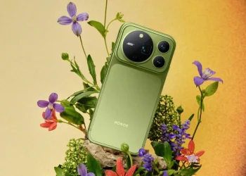 آنر مجیک 9 پرو مکس رسما معرفی شد. ترکیب دوربین سینمایی Arri با یک باتری غول پیکر 8800 میلی آمپر ساعتی 13 آنر مجیک 9 پرو مکس رسما معرفی شد ترکیب دوربین