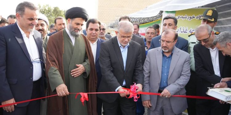 استاندار البرز ۹۱۱ پروژه هفته دولت در شهرستان نظرآباد افتتاح