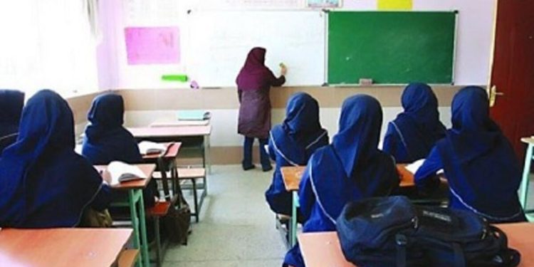 افزایش حق‌التدریس معلمان از مهرماه