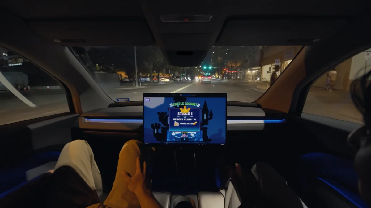 1000073469 ایلان ماسک از امکان اتصال ایکس باکس و پلی استیشن به Cybercab diginoy خبر داد