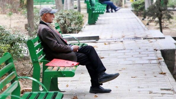 بازنشستگان تامین اجتماعی این روزها باید منتظر بمانند