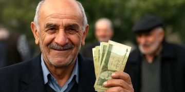 بازنشستگان خوانده اند؛ حقوق شهریور ماه از این تاریخ پرداخت