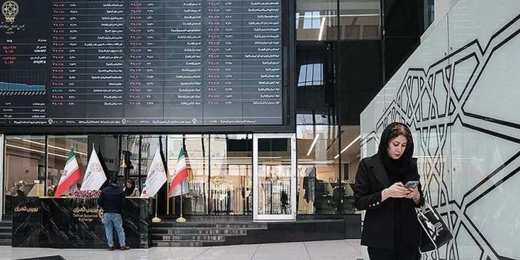 ثبت رکورد جدید در بازار سهام؛ شاخص هم وزن 2