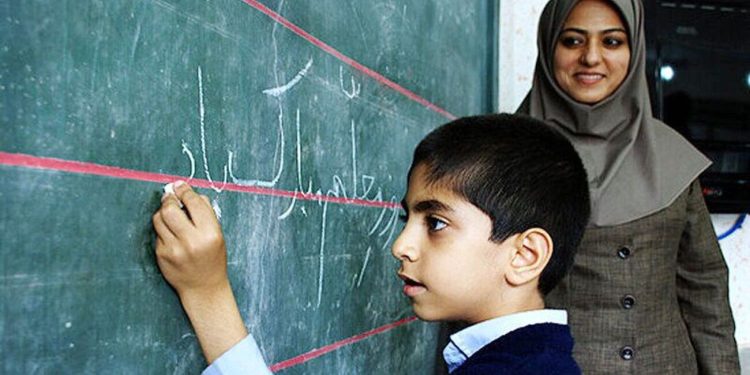 خبر مهم حقوق معلمان پیشنهاد افزایش 150 تا 200 درصدی
