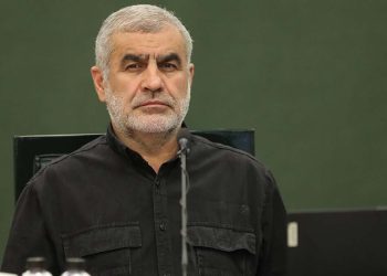 خطاب به علی نیکزاد؛ شما حجاب را دیدید، کاهش قدرت