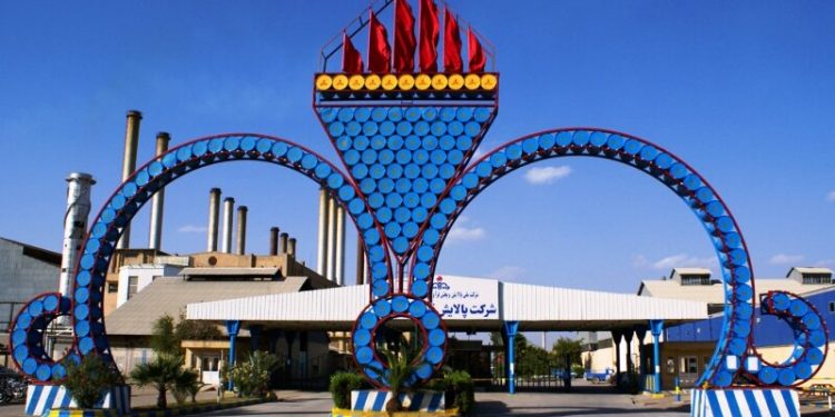 درخواست فعالان کارگری پالایشگاه آبادان از وزیر کار برای بازنگری فوری در حقوق کارگران 1 درخواست فعالان کارگری پالایشگاه آبادان از وزیر کار برای بازنگری