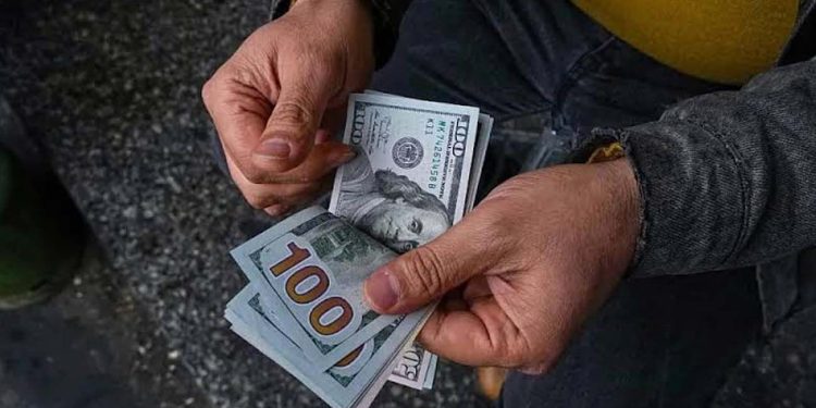 دلار آرام نمی گیرد نرخ جدید بازار اعلام شد