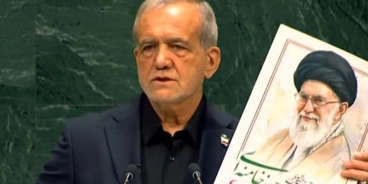 روزنامه خراسان خطاب به پزشکان برای دقایقی دلگرمتان می کنیم