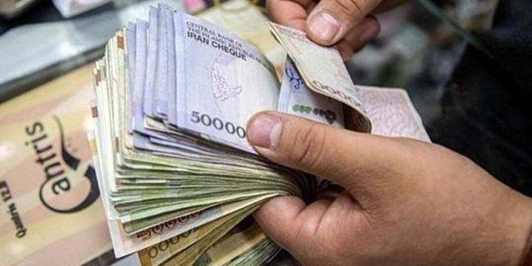 طرح جدید دولت برای حقوق کارمندان