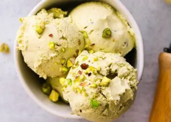 طرز تهیه بستنی پسته در 5 دقیقه در خانه
