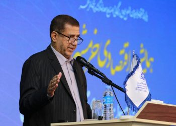 ظرفیت‌های دریایی آبادان باید موتور محرک توسعه منطقه شود