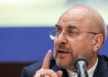 قالیباف باید جنگید و مذاکره کرد