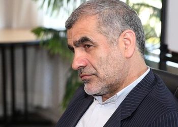 مجلس و دولت باید در شرایط جنگی در کنار یکدیگر