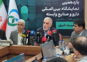 مطالبات صنعت دارو به ۲۶۱ همت رسید؛ برگزاری ایران‌فارما با