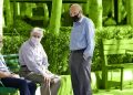 واریز 4 میلیون تومانی ویژه بازنشستگان / منتظر شارژ حساب در این ایام باشید 17 واریز 4 میلیون تومانی ویژه بازنشستگان منتظر شارژ حساب