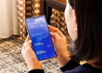 Google Translate به ترجمه صوتی هوشمند مجهز خواهد شد 2 تصویری از قابلیت ترجمه صوتی هوشمند گوگل ترنسلیت روی گوشی کاربر