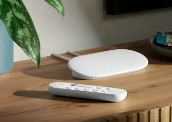 نسل جدید استریمر Google TV با میکروفون داخلی، حسگر حضور و سخت افزار ارتقا یافته در راه است 13 نسل جدید گوگل تیوی استریمر با میکروفون داخلی، سنسور حضور و سختافزار ارتقایافته در راه است