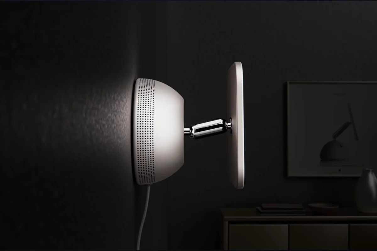 رندر صفحه نمایش هوشمند HomeView اپل با پایه دیواری
