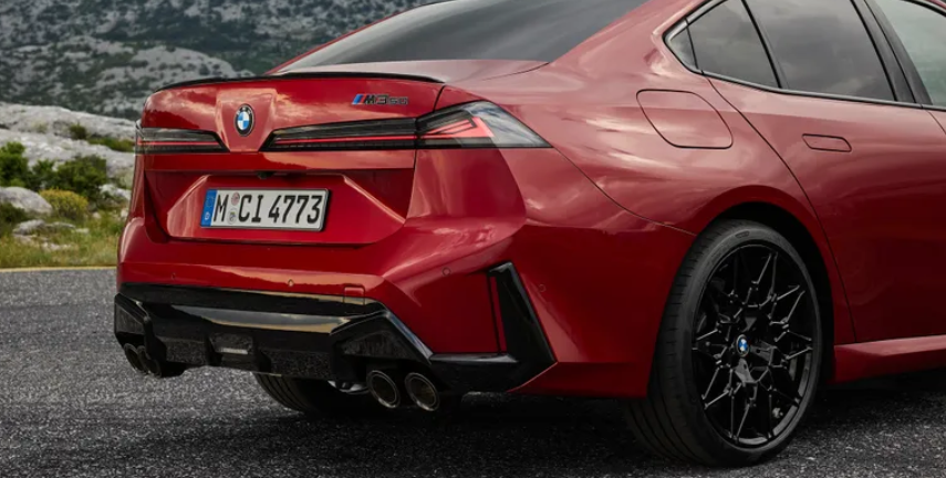 رونمایی از BMW سری 3 2027; فناوری های انقلابی و قیمت پایه 51250 دلار 14 رونمایی از BMW سری 3 2027; فناوری های انقلابی و قیمت پایه 51250 دلار