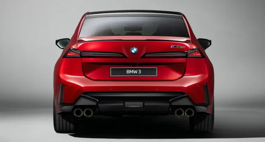 چرا BMW سری 3 جدید در نسخه های برقی و بنزینی دقیقاً یکسان به نظر می رسد؟ 12 چرا BMW سری 3 جدید در نسخه های برقی و بنزینی دقیقاً یکسان به نظر می رسد؟