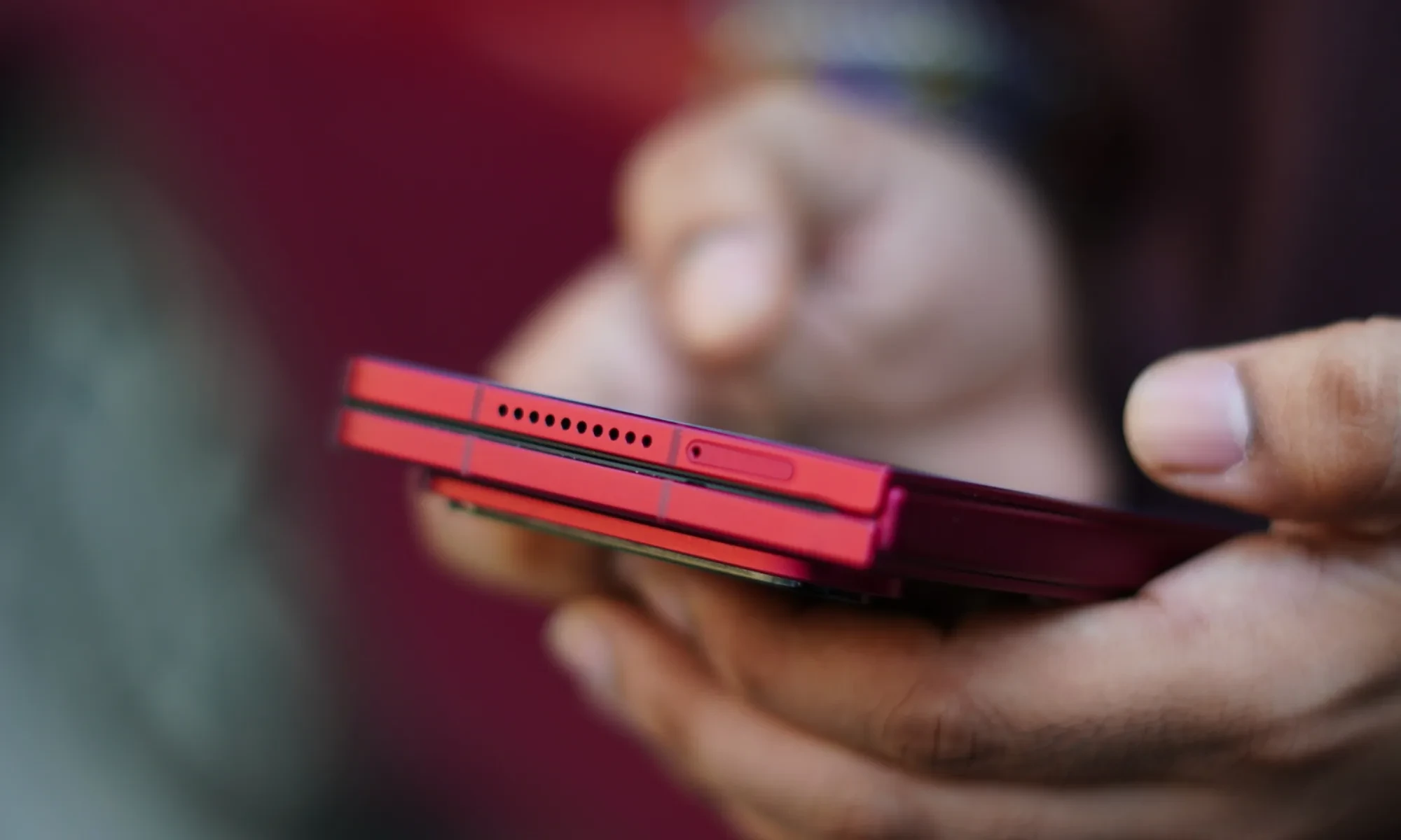 بررسی تخصصی گوشی تاشو شیائومی ۱۸ فولد (Xiaomi 18 Fold)؛ شاهکار سخت‌افزاری با باتری غول‌پیکر