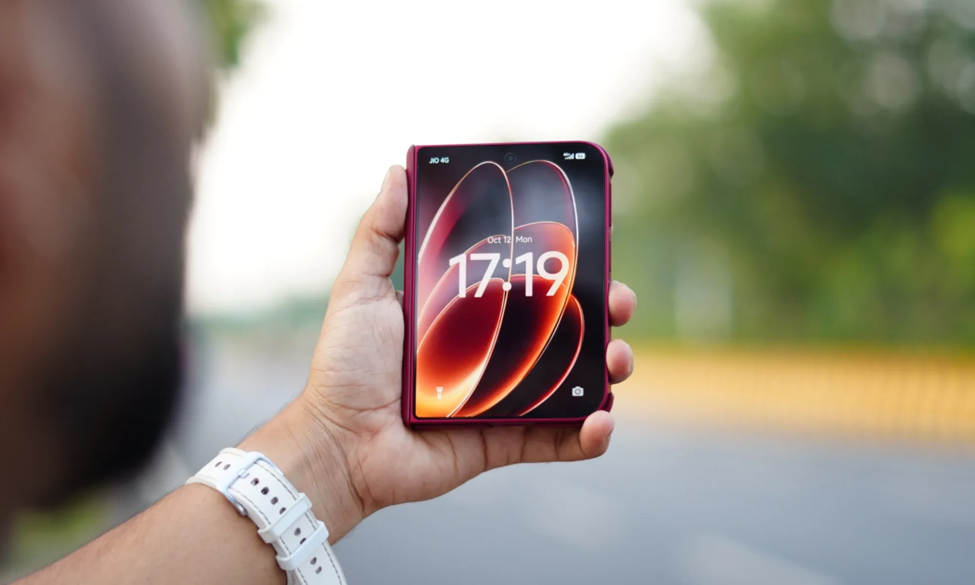 بررسی تخصصی گوشی تاشو شیائومی ۱۸ فولد (Xiaomi 18 Fold)؛ شاهکار سخت‌افزاری با باتری غول‌پیکر