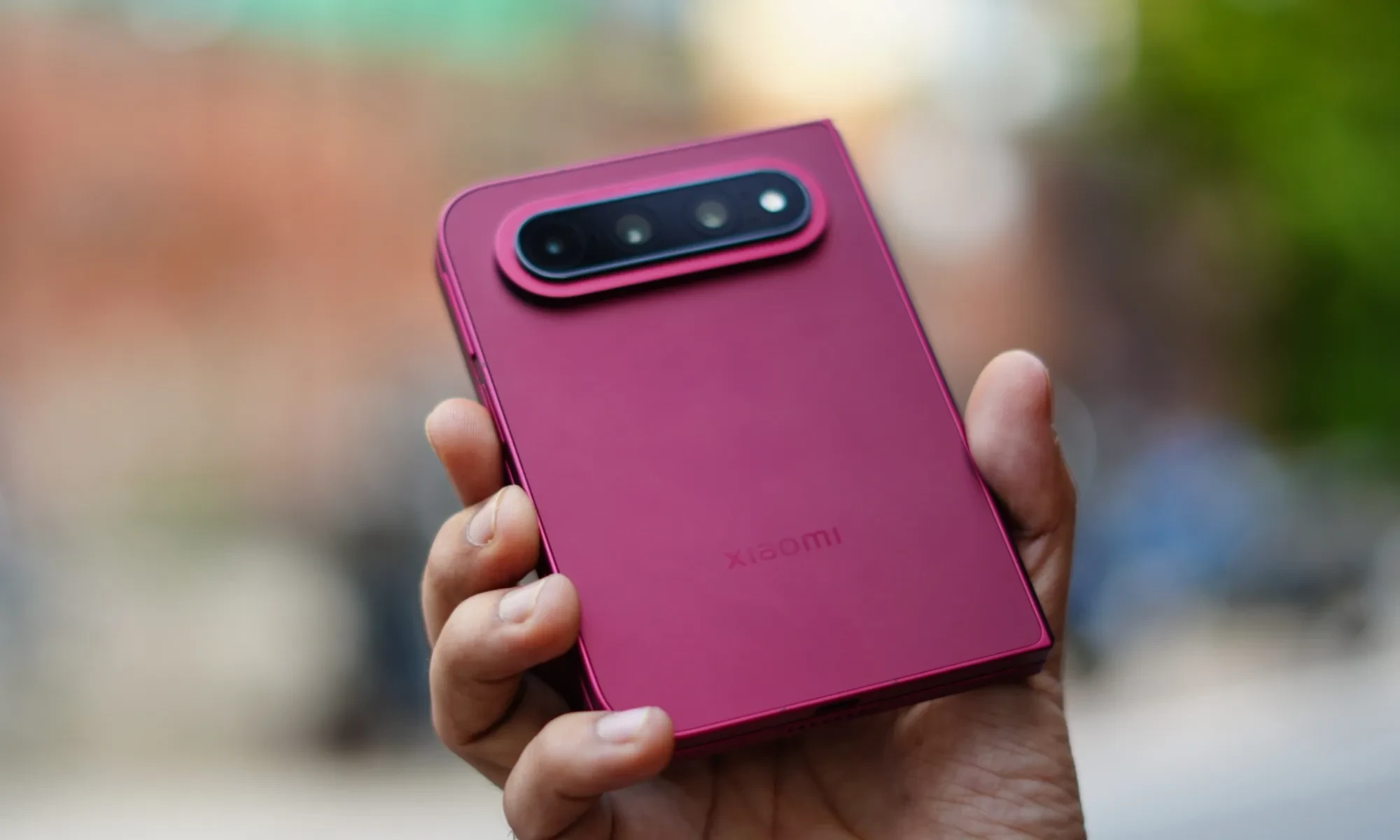 بررسی تخصصی گوشی تاشو شیائومی ۱۸ فولد (Xiaomi 18 Fold)؛ شاهکار سخت‌افزاری با باتری غول‌پیکر