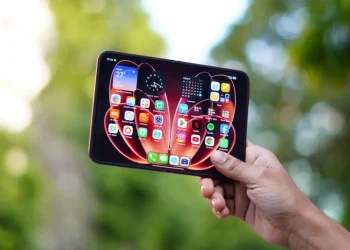 1792046431 931 بررسی تخصصی گوشی تاشو شیائومی ۱۸ فولد Xiaomi 18 Fold؛