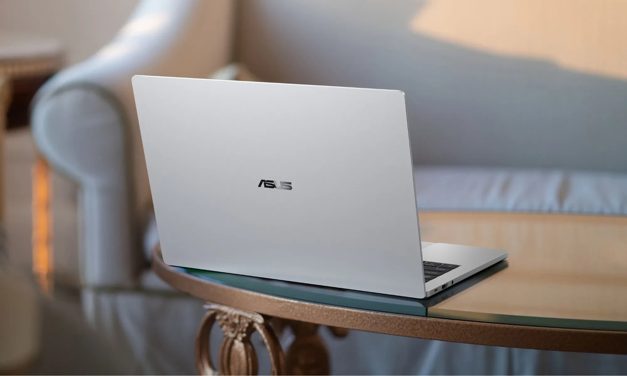 ایسوس از لپ تاپ تجاری جدید ExpertBook A7 با نمایشگر OLED 10 شگفت انگیز 120 هرتزی رونمایی کرد. ایسوس از لپ تاپ تجاری جدید ExpertBook A7 با صفحه نمایش OLED شگفت انگیز 120 هرتزی رونمایی کرد.