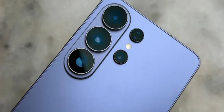 داغ شدن بیش از حد تراشه کوالکام ممکن است سامسونگ را مجبور به استفاده از Exynos در Galaxy S27 Ultra کند 1 داغ شدن تراشه کوالکام ممکن است سامسونگ را مجبور به استفاده از اگزینوس در گلکسی S27 اولترا کند