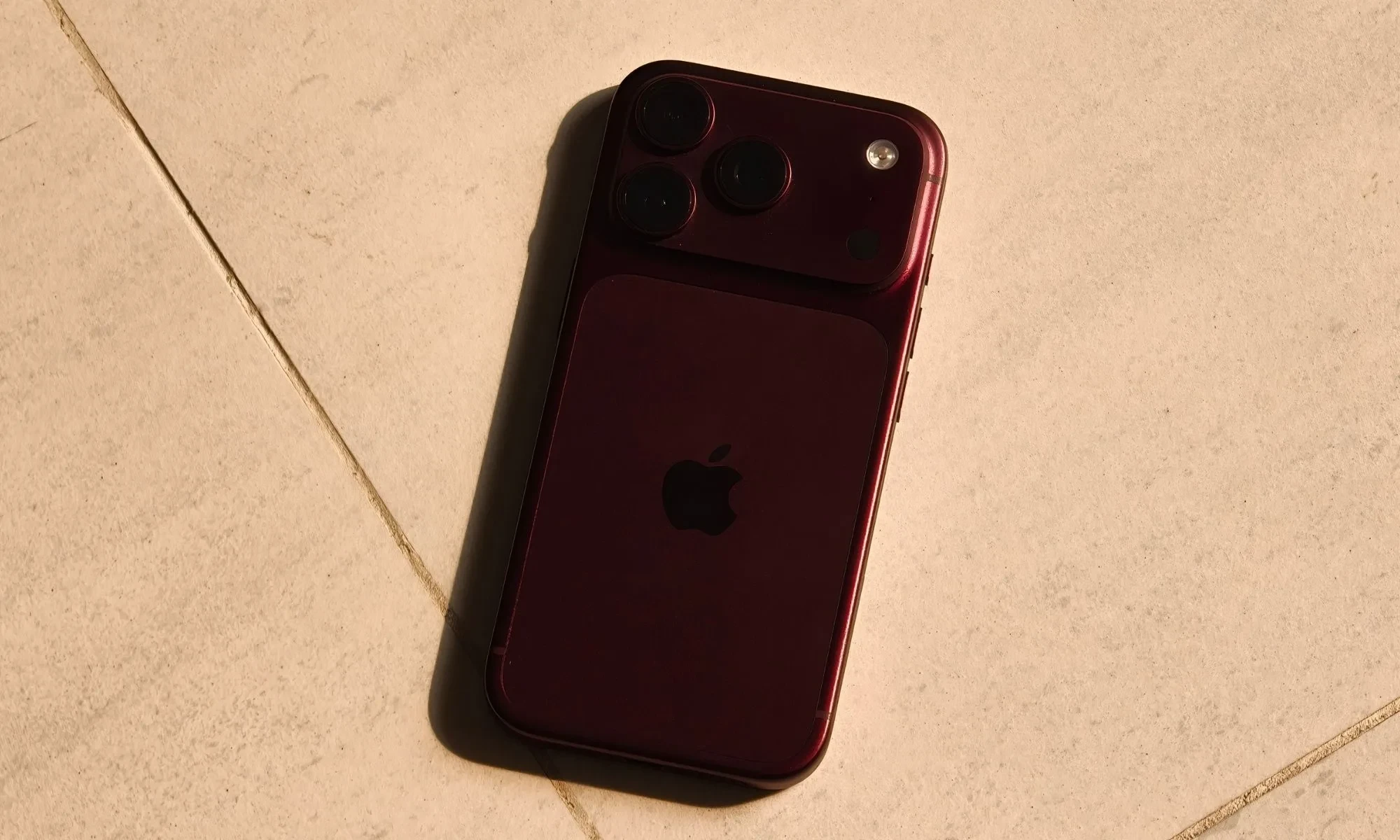 بررسی تخصصی آیفون 18 پرو (iPhone 18 Pro); آیا پرچمدار جدید اپل ارزش خرید دارد؟