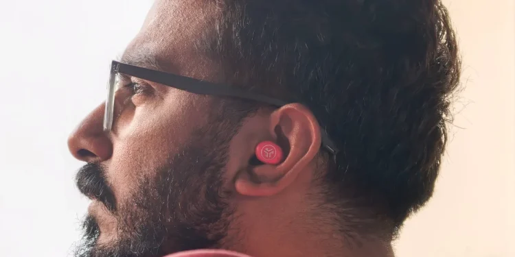 Expert review of JLab JBuds Mini ANC hands-free; Ultra-small Bluetooth headset with performance beyond expectations 1 بررسی تخصصی هندزفری جیلب JBuds Mini ANC؛ هدست بلوتوثی فوقالعاده کوچک با کارایی فراتر از انتظار