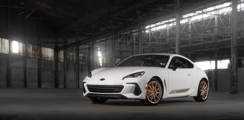 نسخه های خاص و نوستالژیک سوبارو WRX و BRZ معرفی شدند. ادای احترام به کدهای شاسی بلند