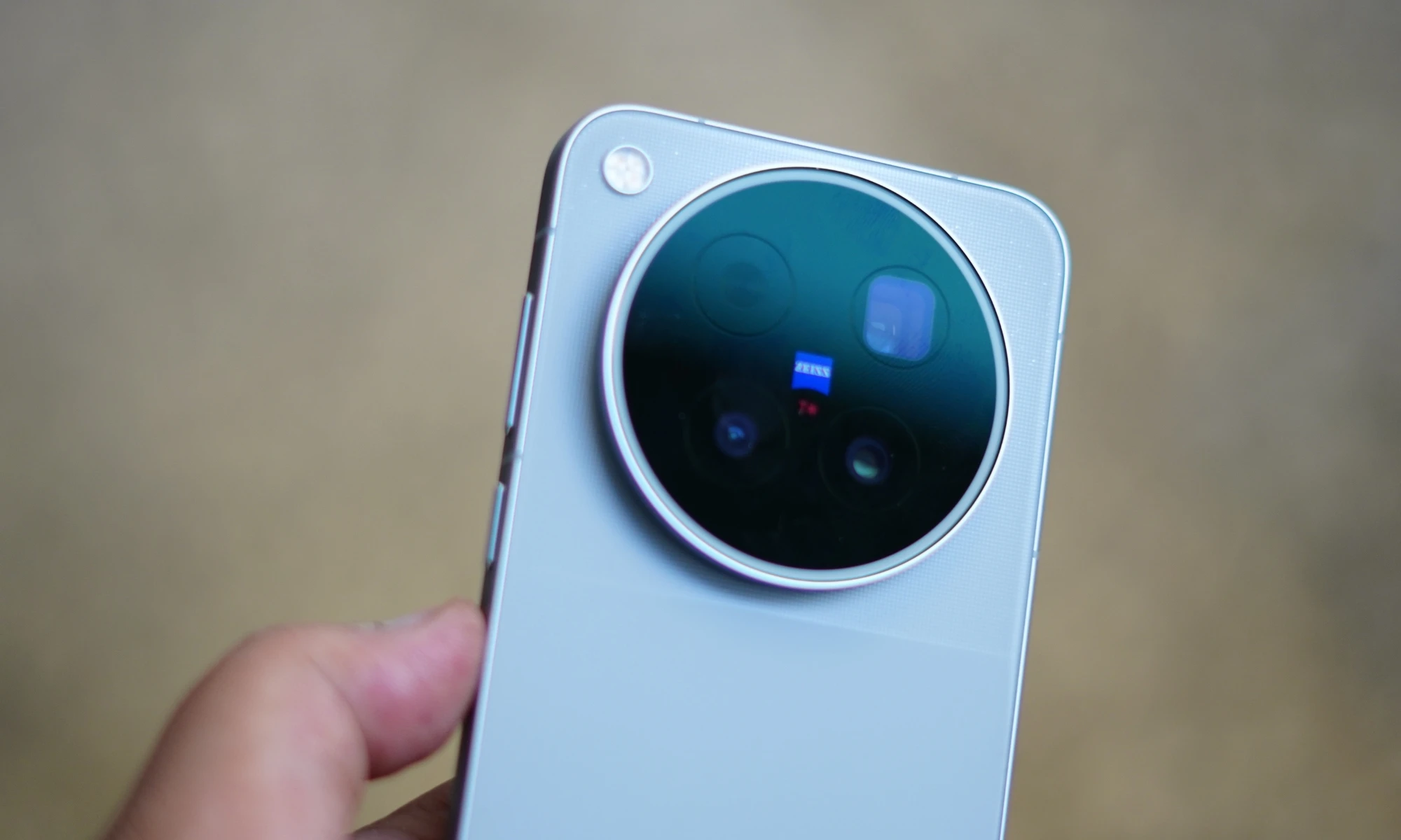 نگاه اول به Vivo X500 Pro Max. خط پرچمدار جدید Vivo برای رقبا