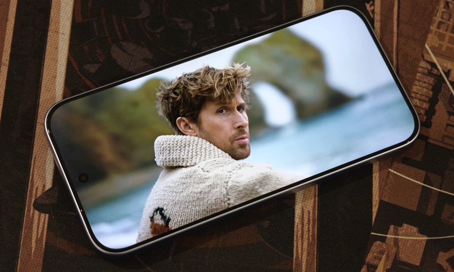 بررسی شیائومی ۱۷ تی (Xiaomi 17T): کاربردی‌ترین گوشی این روزها که یک معامله نادر و شگفت‌انگیز است!