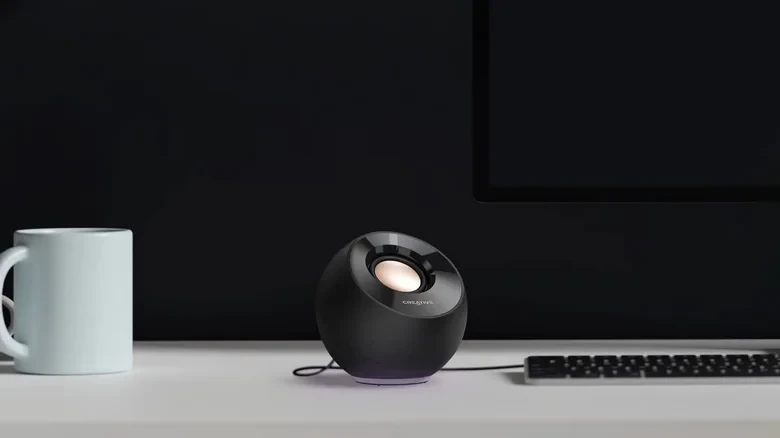۱۲ گجت سرگرم‌کننده و کاربردی USB-C برای میز کار خانگی و اداری
