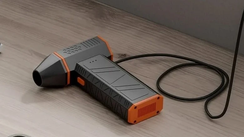 ۱۲ گجت سرگرم‌کننده و کاربردی USB-C برای میز کار خانگی و اداری