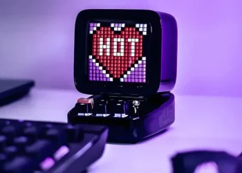 ۱۲ گجت سرگرم‌کننده و کاربردی USB-C برای میز کار خانگی و اداری