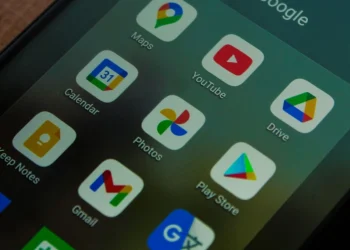تحول بزرگ در گوگل فوتوز؛ قابلیت سفارشی‌سازی تب Collections منتشر شد