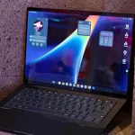 1793419755 358 گوگل سازگاری برنامه‌های اندروید با لپ‌تاپ و تلفن‌های تاشو را