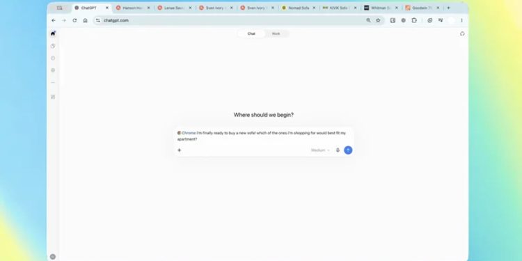 ChatGPT AI Assistant اکنون در مرورگر شما کار می کند 1 رابط کاربری وبسایت ChatGPT در یک مرورگر وب با نوار جستوجوی متنی در وسط صفحه و چندین برگه باز در بالای مرورگر.