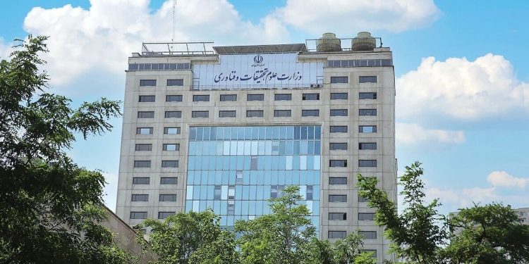 از سفره تا سقف؛ حمایت ۱۵۰ میلیون تومانی وزارت علوم از هر دانشجوی خوابگاهی در یک ترم 1 از سفره تا سقف؛ حمایت ۱۵۰ میلیون تومانی وزارت علوم