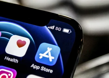 اپل قوانین اپ استور را تشدید کرد. رویارویی جدی با کاربردهای هوش مصنوعی 2 اپل قوانین اپ استور را تشدید کرد رویارویی جدی با
