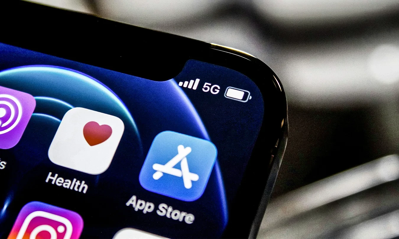 اپل قوانین اپ استور را تشدید کرد. رویارویی جدی با کاربردهای هوش مصنوعی 6 اپل قوانین اپ استور را تشدید کرد. رویارویی جدی با کاربردهای هوش مصنوعی