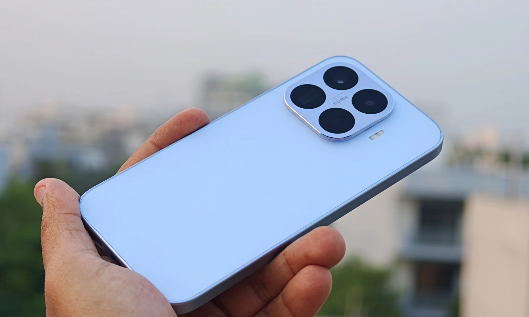 بررسی شیائومی ۱۷ تی (Xiaomi 17T): کاربردی‌ترین گوشی این روزها که یک معامله نادر و شگفت‌انگیز است!