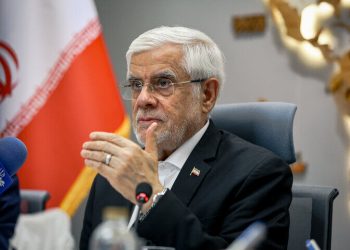 دستور عارف برای تسریع پرداخت ۴میلیارد یورو طلب واردکنندگان کالای