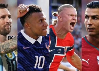 رونالدو با ۳۰۰ میلیون دلار، پردرآمدترین فوتبالیست جهان 12 رونالدو با ۳۰۰ میلیون دلار، پردرآمدترین فوتبالیست جهان