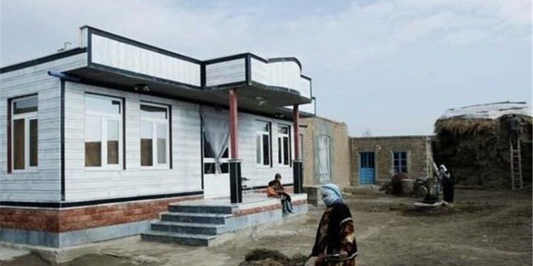 ساخت ۱۰۰ واحد مسکونی محرومان در خوسف نهایی شد