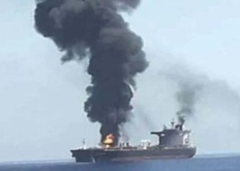 سپاه: دو نفتکش در تنگه هرمز مورد اصابت قرار گرفت 3 سپاه دو نفتکش در تنگه هرمز مورد اصابت قرار گرفت