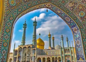 مدیرعامل بانک مسکن با هدف افتتاح پروژه‌های نهضت ملی وارد